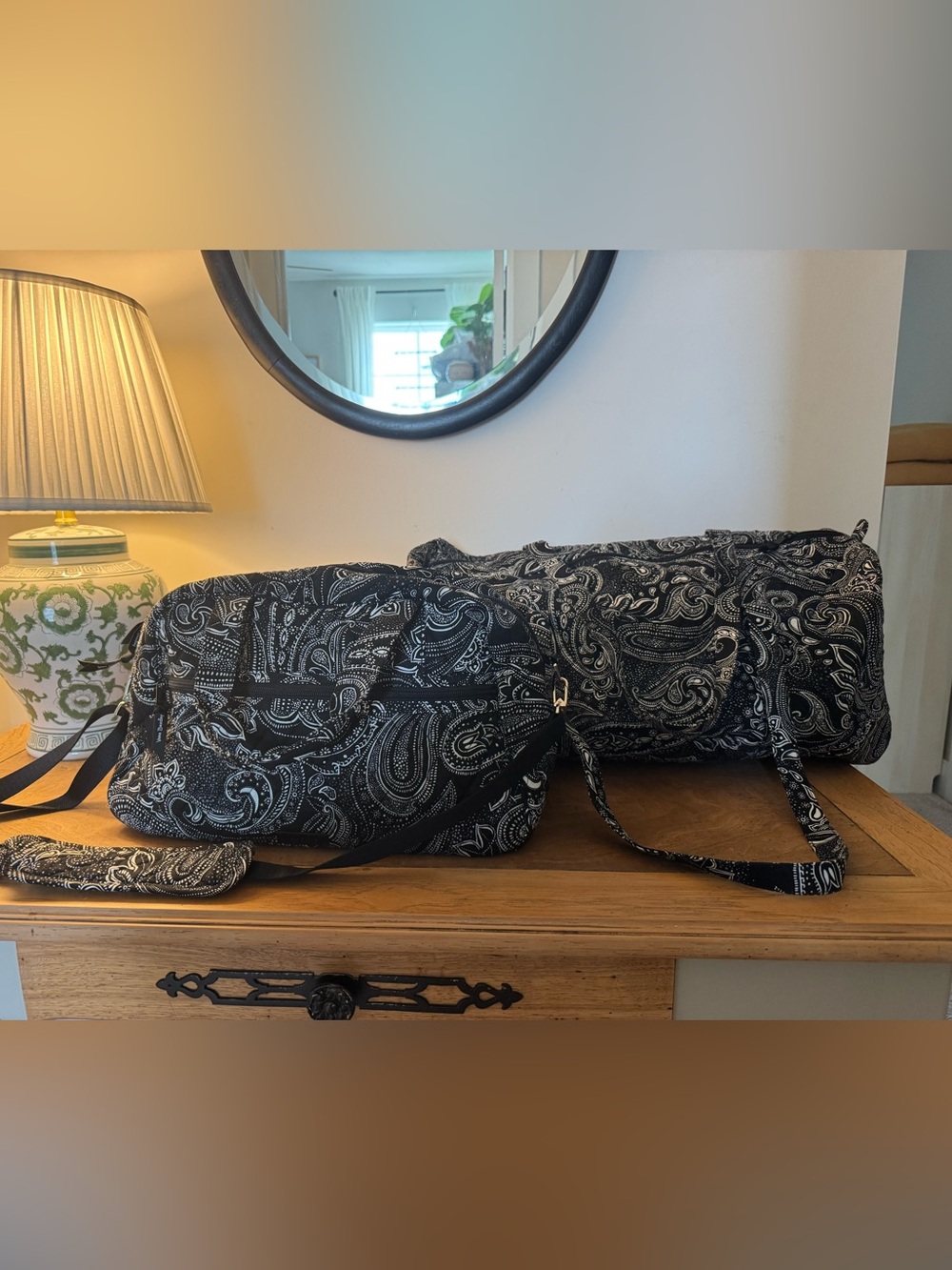 Vera Bradley - Set of two - Black Paisley Women’s Duffel and Accessory Bag Set